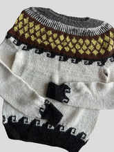 Cargar imagen en el visor de la galería, Sweater Humahuaca Blanco

